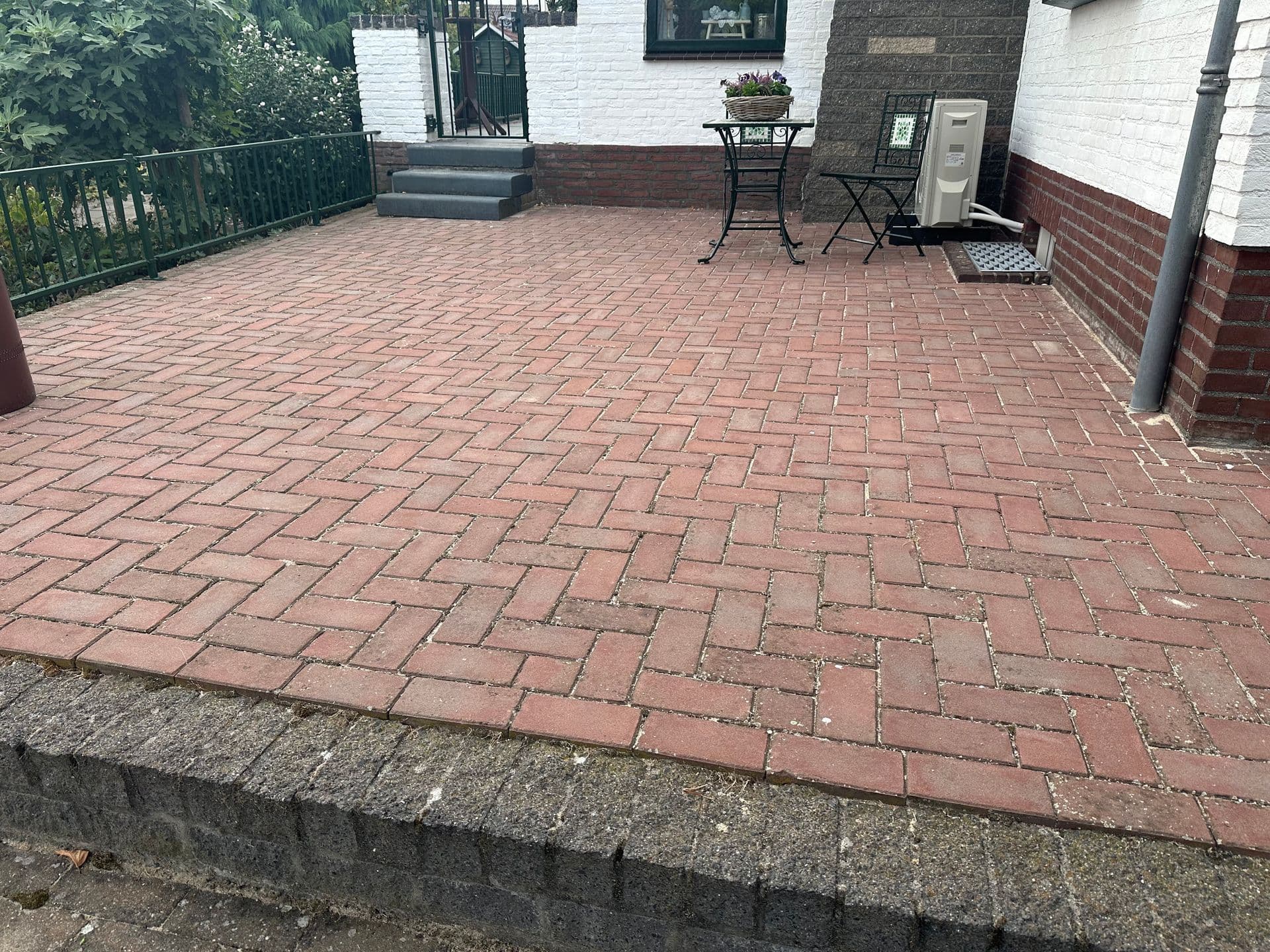 Terrein reinigen in Venlo en omstreken — hogedrukreiniging grote oppervlakken